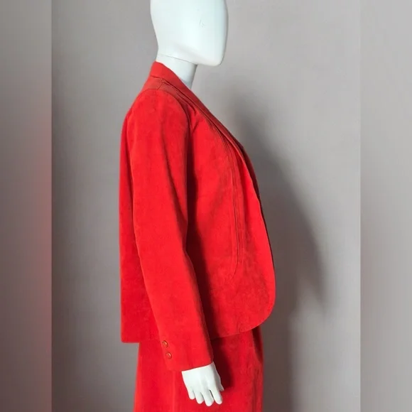 Mollie Parnis Red Ultra Suede Skirt Suit - Picture 8 of 12